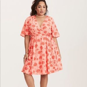 NWT Torrid Floral Print Georgette Coral Wrap Dress